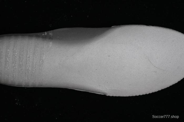 Nike Undefeated Air Force 1'07 Low Casual Sneakers in Beige Hemp with Reflective Details - UT2023-203 1