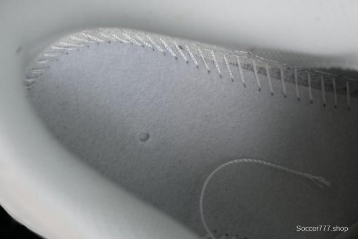 Nike SB Dunk Low Supreme Collaboration - Double Swoosh Anniversary Customized Low-Top Casual Sneakers - BB8675-105 1