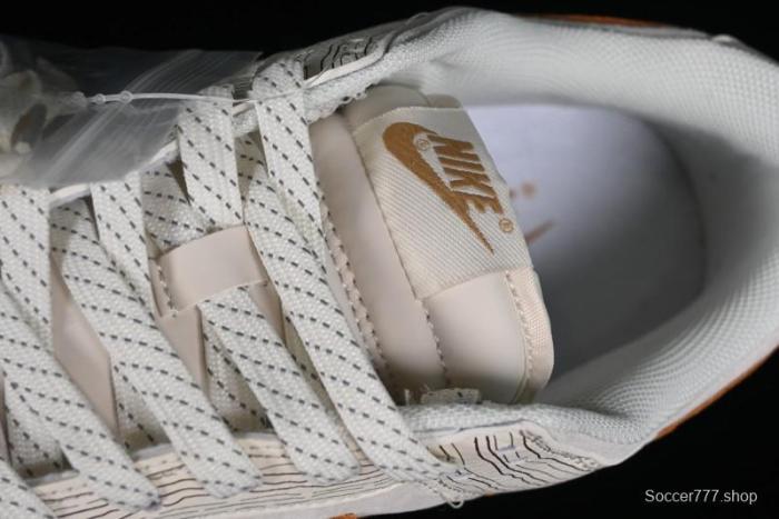 Supreme x Nike Dunk Low SB Skate Shoes with Zoom Air Cushion - XD6188-035 1