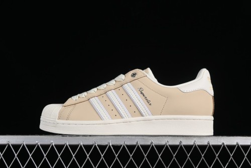 Adidas Originals Superstar Casual Sneakers with Shell Toe Design - IE3039 1