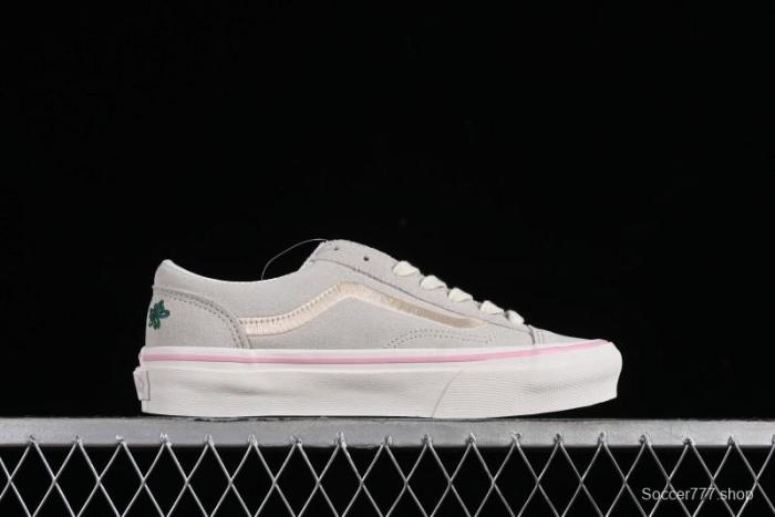 Vans Style 36 Low-Top Skate Shoes with Embroidered Details in Cream - VN000CRPGRN 1