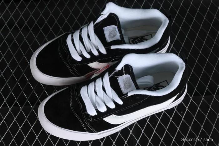 Vans Classics Knu Skool Retro Sneakers in Black & White - VN0AUAK375 1