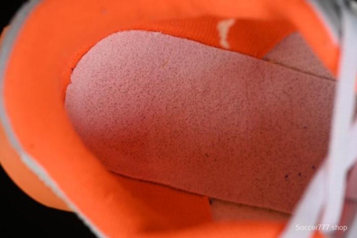 Onitsuka Tiger Moage Co Low-Top Running Shoes - Casual Comfortable Slip-Resistant Sneakers - 1183B555-101 1