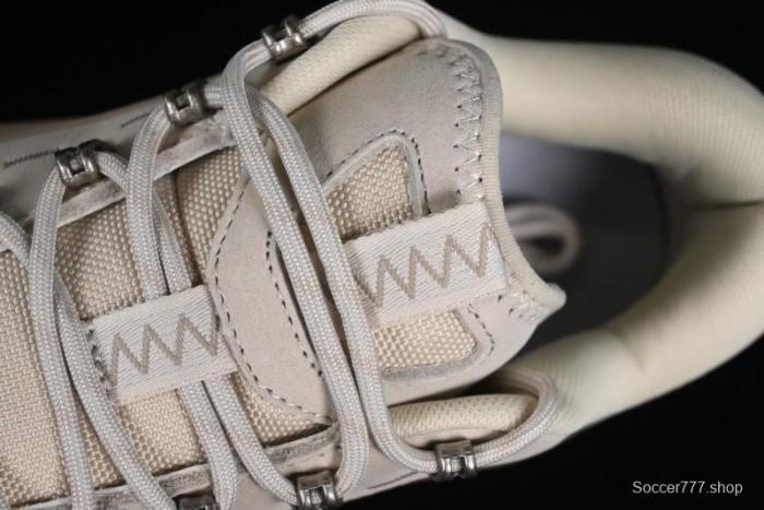 HOKA ONE ONE Tor Summit Low-Top Running Shoes with Geometric Cushioning for Stability and Comfort - 1147952 OLK 1