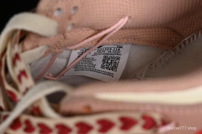 Nike Dunk Low SB Christmas Gift Strawberry Cake Casual Sneakers with Dual Laces - DD1503-118 1