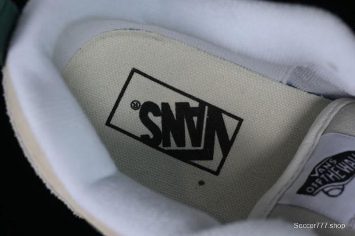 Vans Classics Knu Skool Retro Sneakers with Enlarged Toe and Thickened Tongue - VN009QCBDS 1