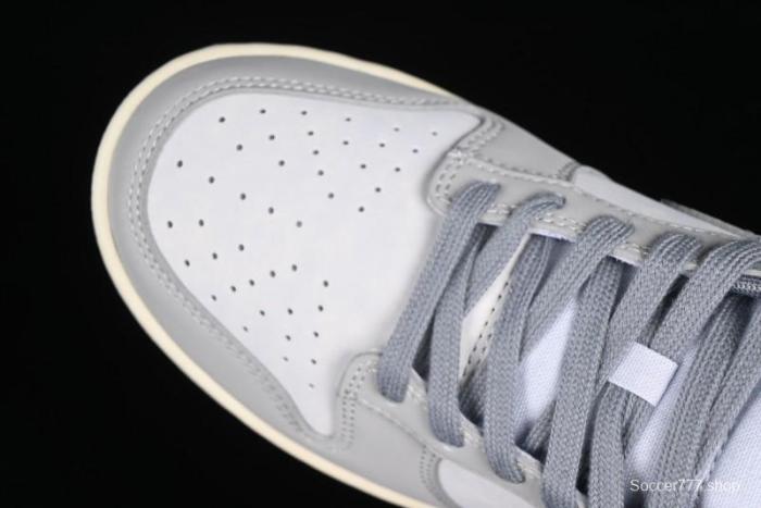 Nike Dunk Low Cool Grey SB Skateboarding Shoes with Washed Effect - FV1167-001