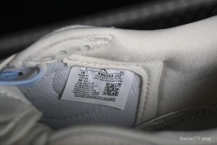 Nike SB Dunk Low Supreme Anniversary Edition Customized Low-Top Casual Sneakers in Off-White and Blue - BB6588-102