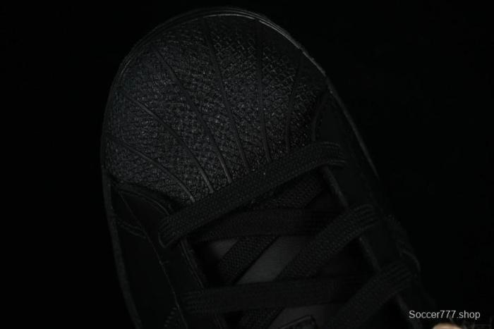 Adidas Superstar EG4957 Classic Shell Toe Casual Sneakers - EG4957 1