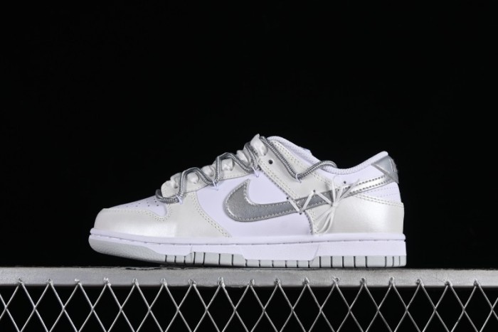 Nike Dunk Low SB Casual Sneakers with Deconstructed Laces and Ribbon Bow Design - DH9765-102 1