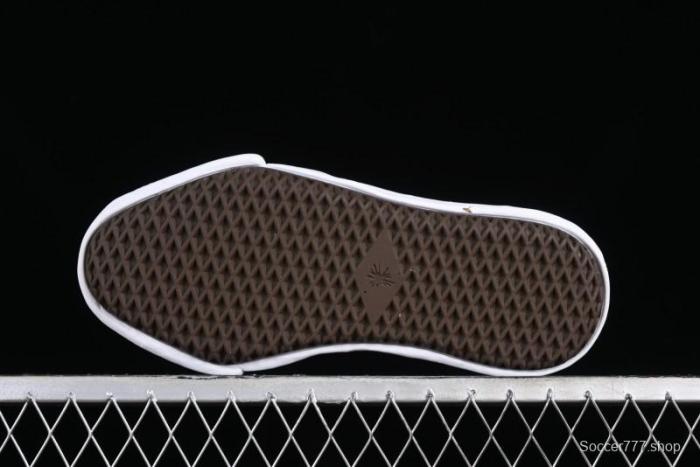 Wayne Original Sole Leather Low Sneaker with Deconstructed Ice Cream Sole - W.E5 1