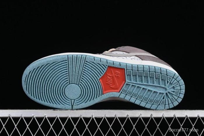 Nike SB Dunk Low Retro Sneakers with Floral Embossed Design and Tiffany Blue Accents - FZ3129-200 1