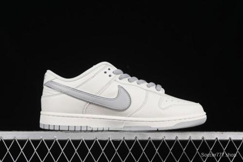 Nike SB Dunk Low Supreme x THE NORTH FACE Skate Shoes - BM0234-502