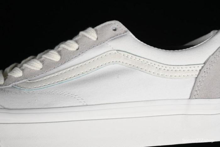 Vans Old Skool Reissue 136 Classic Low-Top Skate Shoes with Detachable Cushioned Insole - VN000MT6QC5 1