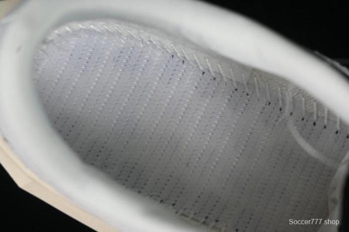 New Balance FuelCell SC Elite v4 Low-Top Running Shoes with Breathable Knit Upper and FuelCell Technology - MRCELLA4