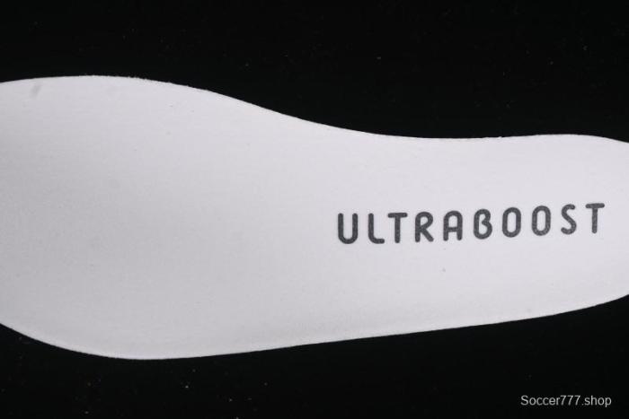 Adidas Ultraboost 5 ID8813 Running Shoes with Boost Cushioning