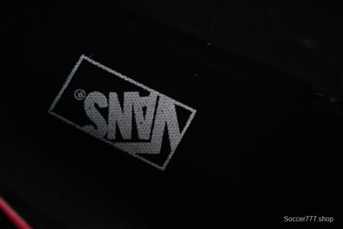 Vans Knu Skool Low-Top Retro Chunky Sneakers - VN0009QCB9M