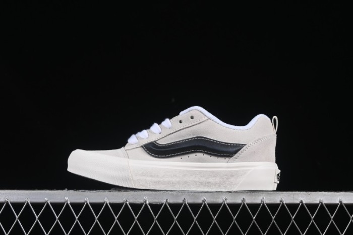 Vans Knu Skool Low-Top Retro Chunky Sneakers - VN0009QCD24