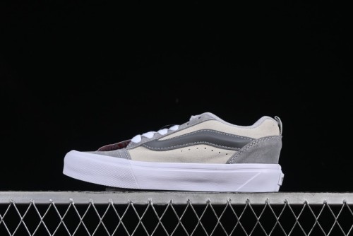 Vans Knu Skool Low-Top Retro Chunky Sneakers - VN000D22BH7