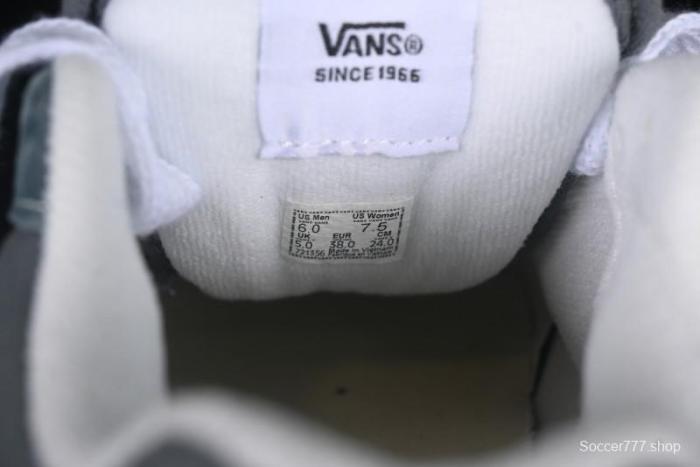 Vans Knu Skool Low-Top Retro Chunky Sneakers - VN0009QC6BT