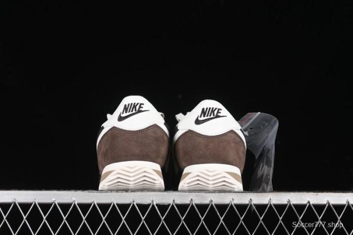 Nike Classic Cortez Leather Retro Running Shoes - DZ2795-200