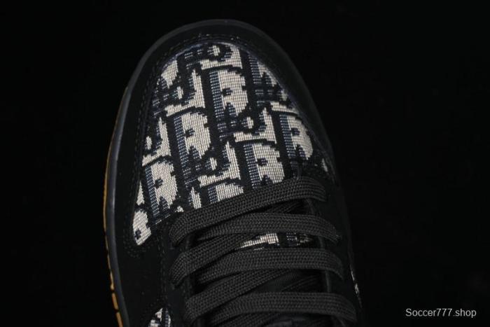 Nike SB Dunk Low APE Collaboration - Camouflage Black Swoosh Anniversary Custom Low-Top Casual Sneakers - KK1333-017