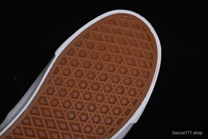 Vans Sk8-Mid Reissue 83 Premium Suede Retro Skate Shoes - VN0007QZDMV