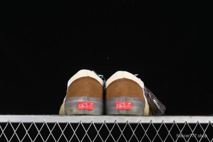 Vans Classics Knu Skool Low-Top Casual Sneakers with White Suede and Gum Sole - VN000CRPGRN