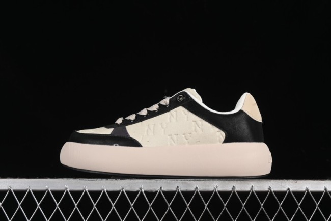 MLB Chunky Classic Base New York Yankees Lightweight Platform Casual Sneakers - 3ASXBMN4N50BKS