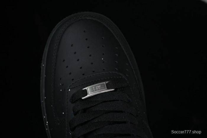 Nike Air Force 1 '07 Low Casual Sneakers with Black Splatter Design - ZH0316-046