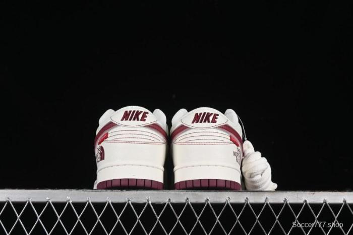 Nike SB Dunk Low Supreme x The North Face Casual Skateboarding Shoes - BM0234-506