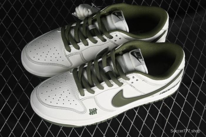 Nike SB Dunk Low x Undefeated Collaboration Casual Skate Shoes - UN1697-633