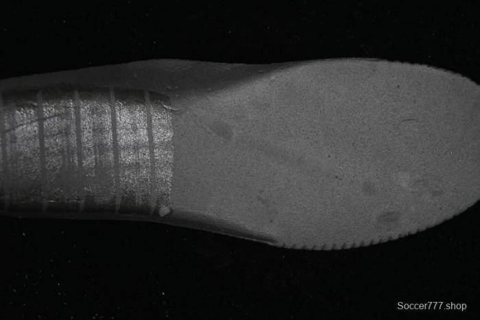 Nike Air Force 1 '07 Low Casual Sneakers in Heartbeat Orange with Full-Length Air Cushion - DF0188-015