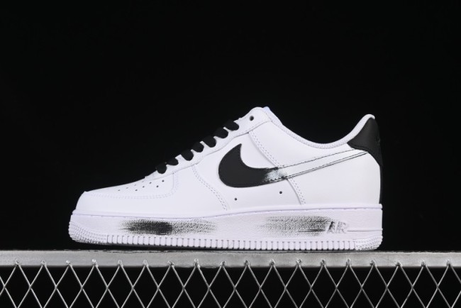 Nike Air Force 1 '07 Low Casual Sneakers in White-Black Gradient with Full-Length Air Cushion - ZH0316-078
