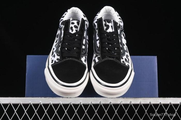 Vans Old Skool 36 Low-Top Retro Skate Shoes - VN000D56BA2
