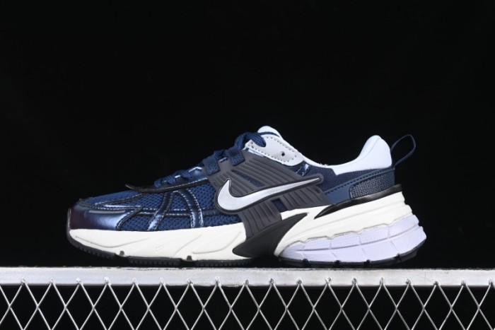 Nike Runtekk V2K Retro Low-Top Running Shoes with Cushlon Midsole and Anti-Slip Design - HJ4497-400