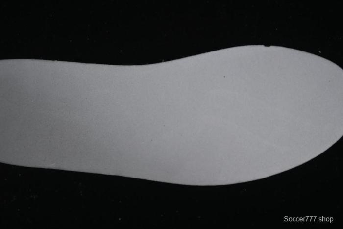 Nike Runtekk V2K Retro Low-Top Running Shoes with Cushlon Foam Midsole - FD0736-202