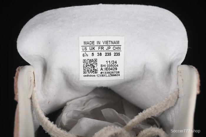 Adidas Originals Gazelle Bold JR4244 Collaboration Low-Top Platform Sneakers with Slip-Resistant Durable Sole