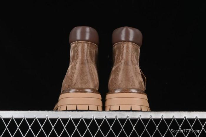 Timberland Classic Outdoor Casual Boots A18069BKHAKI