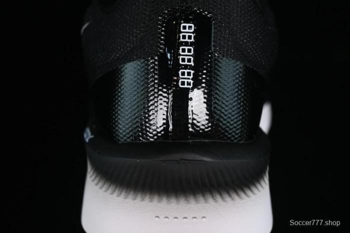 Nike Zoom Fly 6 Running Shoes with Flyknit Material and Carbon Fiber Plate for Superior Elasticity - FN8454-001