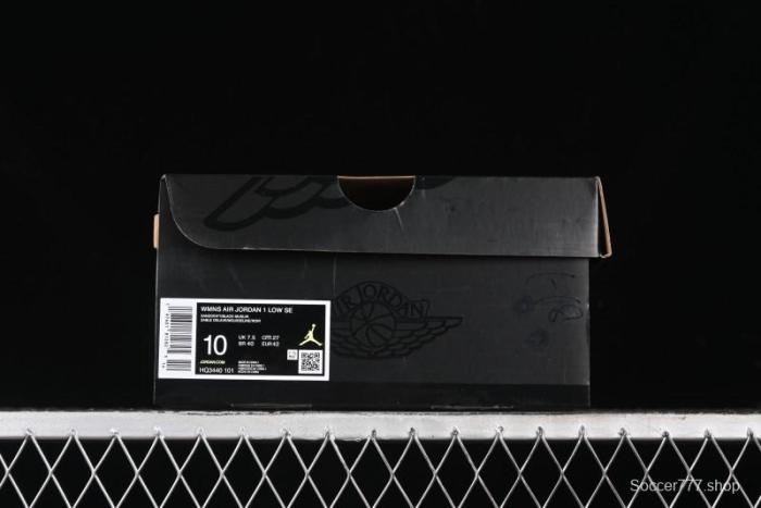 Nike Air Jordan 1 Low Retro Basketball Shoes with Classic Design - HQ3440-101