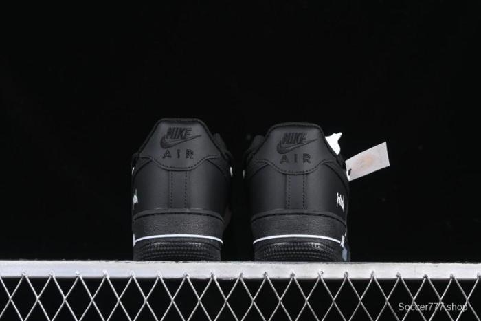 Nike Air Force 1 '07 Low Panda Smiley Low-Top Casual Sneakers - CV9879-542