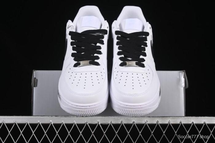 Nike Air Force 1 '07 Low Casual Sneakers in White-Black Gradient with Full-Length Air Cushion - ZH0316-078