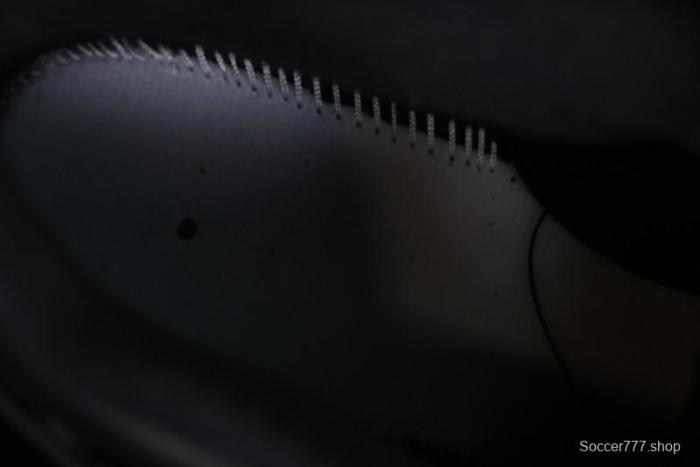 Nike Air Jordan 4 Retro Basketball Shoes with Mesh Design - FV7251-001