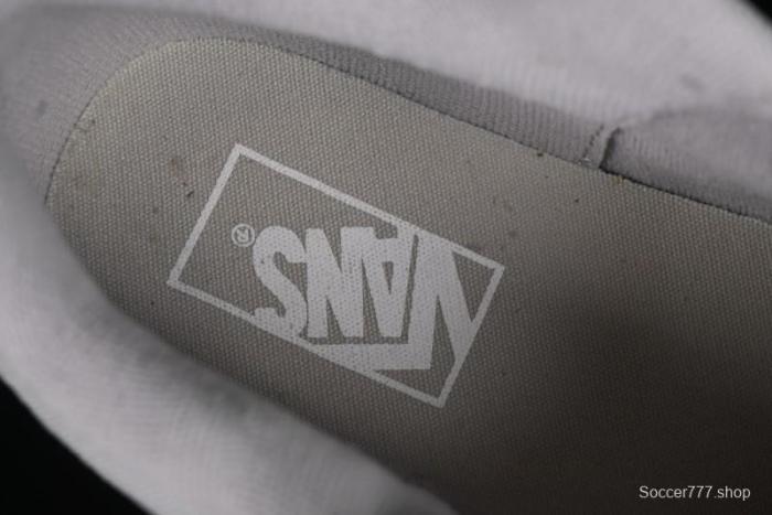 Vans Knu Skool Low Top Retro Casual Vulcanized Sneakers in Grey - VN000CRPBXC