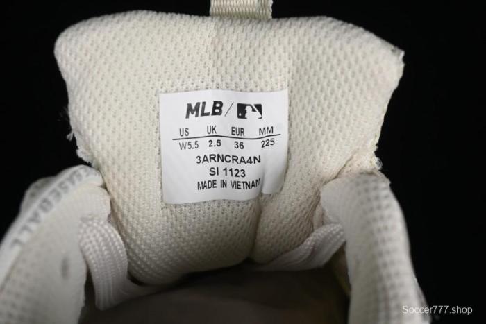 New York Yankees Chunky Runner Lace Lightweight Casual Sneakers - 3ARNCRA4N43BGS