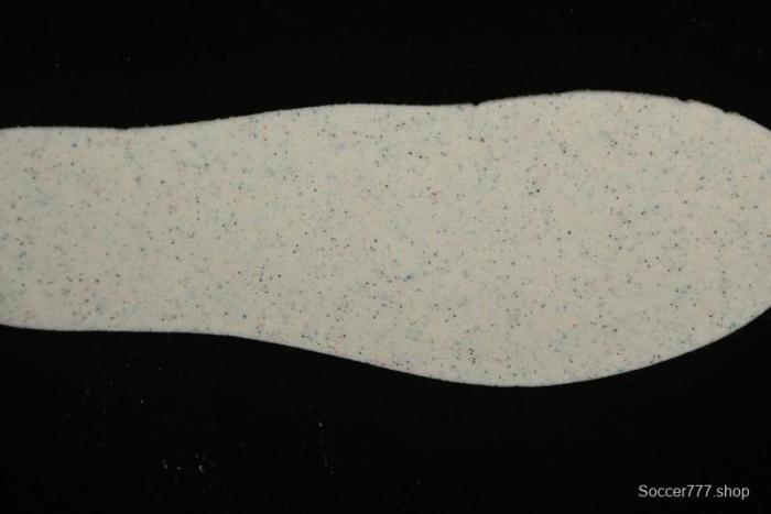 Nike Classic Cortez Leather Retro Running Shoes - DM4044-106