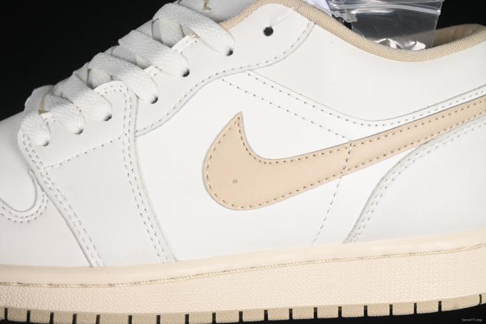 Nike Air Jordan 1 Low AJ1 Casual Sneakers in White - DC0774-112