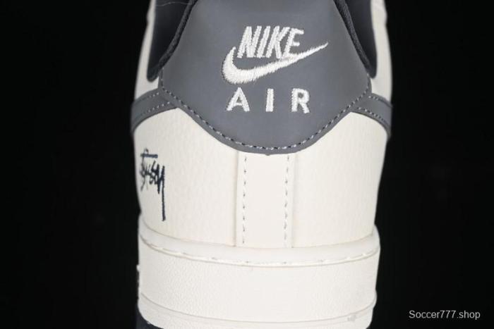 Nike Air Force 1 '07 Low Stussy Collaboration - Light Grey Triple Swoosh Low-Top Casual Sneakers - KK1988-037