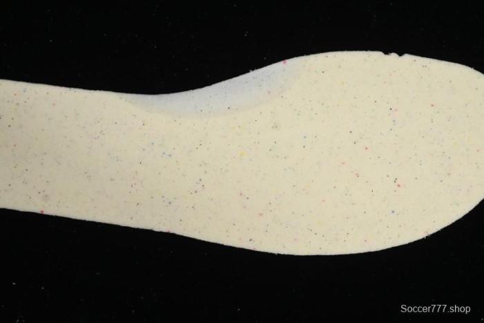 Nike Zoom Fly 6 Running Shoes with Flyknit Material and Carbon Fiber Plate for Superior Elasticity - FN8454-001